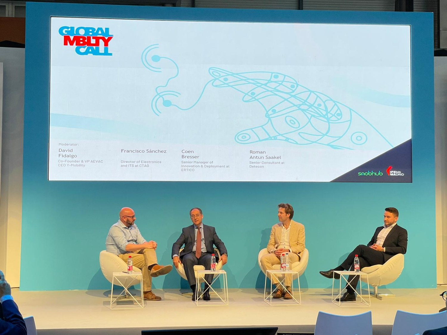 David Fidalgo, Francisco Sánchez Pons, Coen Bresser y Roman Antun Saakel sentados en la mesa de Global Mobility Call 2022.